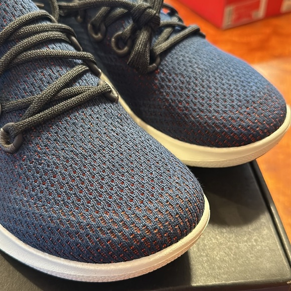 Allbirds  “Tree Dasher” sneakers New in Box NIB - Picture 2 of 5